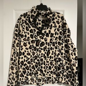 Womens leopard fleece pullover, XL